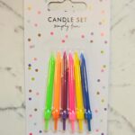 Candles small colored (per 6 stuks) +€3,95